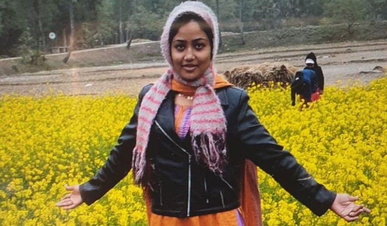 তরুণীর গলাকাটা মরদেহ উদ্ধার